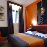 Cit'hotel L'oasis D'avignon 2*