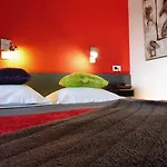 Ξενοδοχείο Cit'hotel L'oasis D'avignon