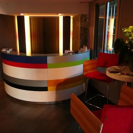 酒店 Cit'hotel L'oasis D'avignon