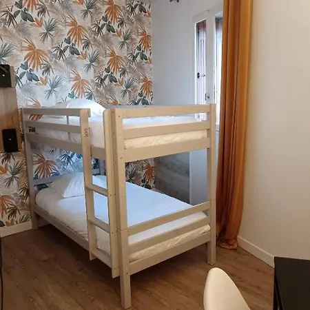 酒店 Cit'hotel L'oasis D'avignon 2*
