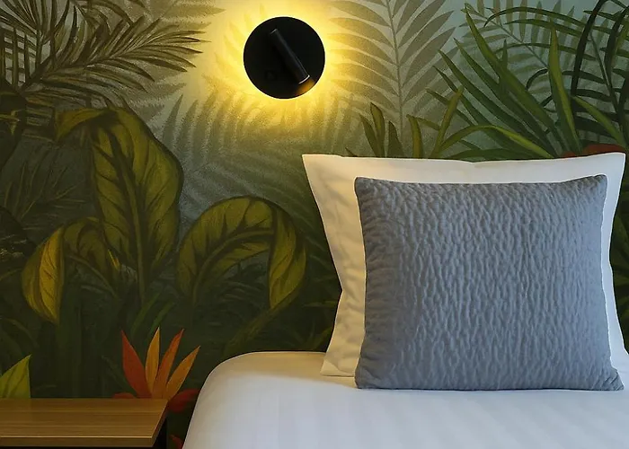 Cit'hotel L'oasis D'avignon 2*