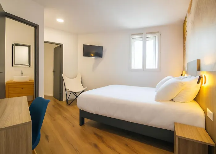 Szálloda Cit'hotel L'oasis D'avignon Villeneuve-lès-Avignon