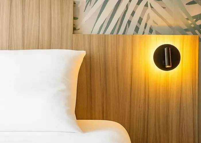 Cit'hotel L'oasis D'avignon Szálloda