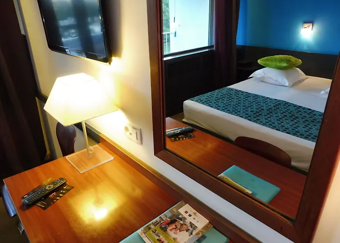 Cit'hotel L'oasis D'avignon Szálloda Villeneuve-lès-Avignon