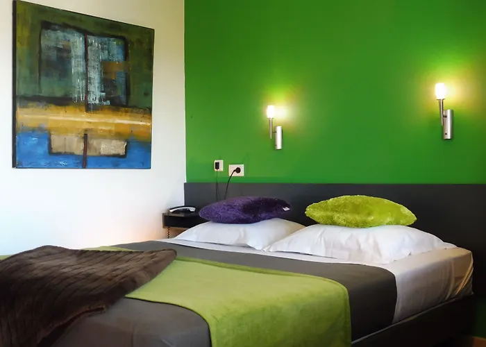 Cit'hotel L'oasis D'avignon Szálloda 2*