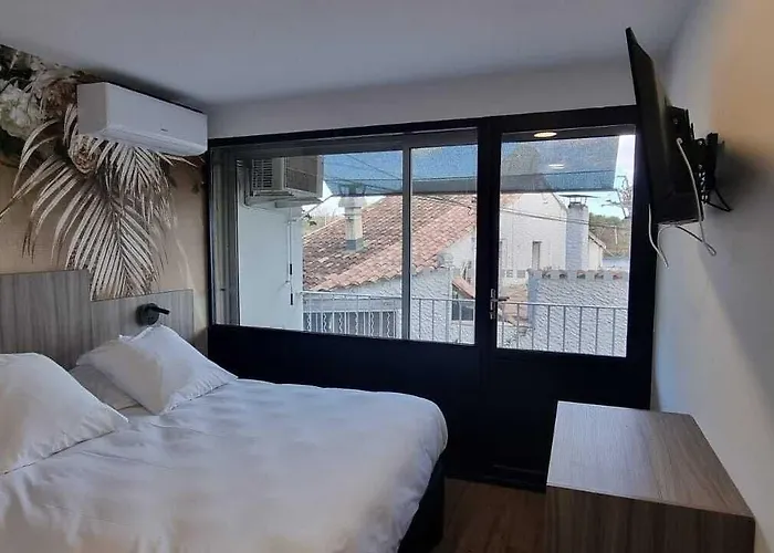 Cit'hotel L'oasis D'avignon Szálloda 2*