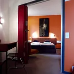 Cit'hotel L'oasis D'avignon Hotel