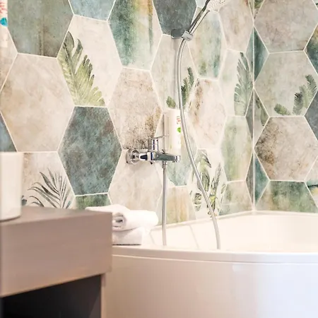 ホテル O'cub ヴィルヌーヴ・レ・ザヴィニョン