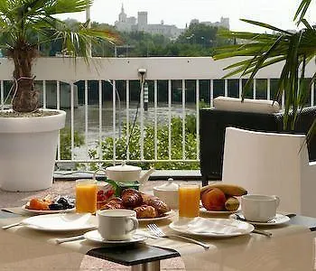 Cit'hotel L'oasis D'avignon 酒店 2*
