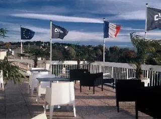 Cit'hotel L'oasis D'avignon 酒店 2*