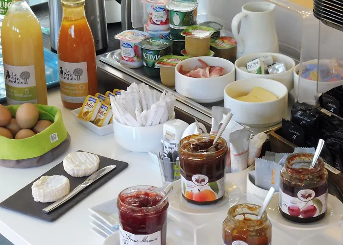 Cit'hotel L'oasis D'avignon Hotel 2*